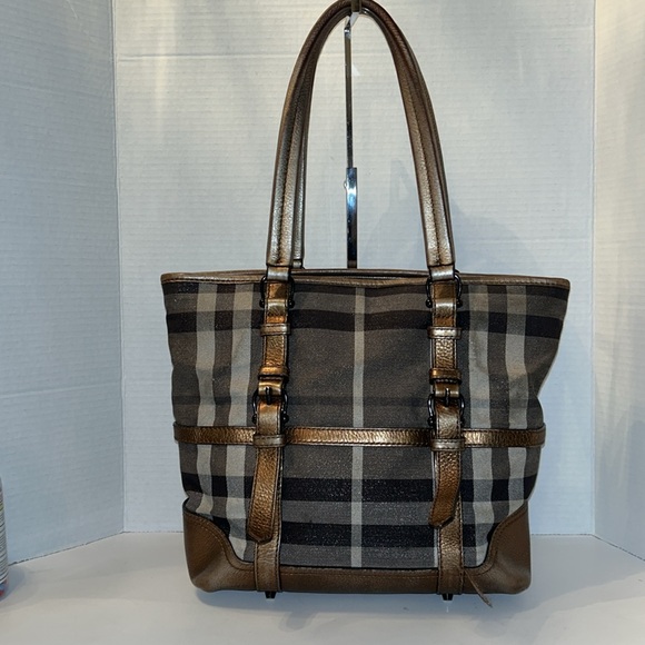 Burberry Medium Check Tote Bag - Picture 4 of 12